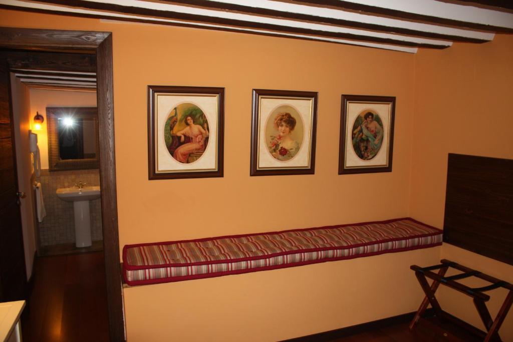 Hotel Spa La Casa Del Convento Chinchon Room photo